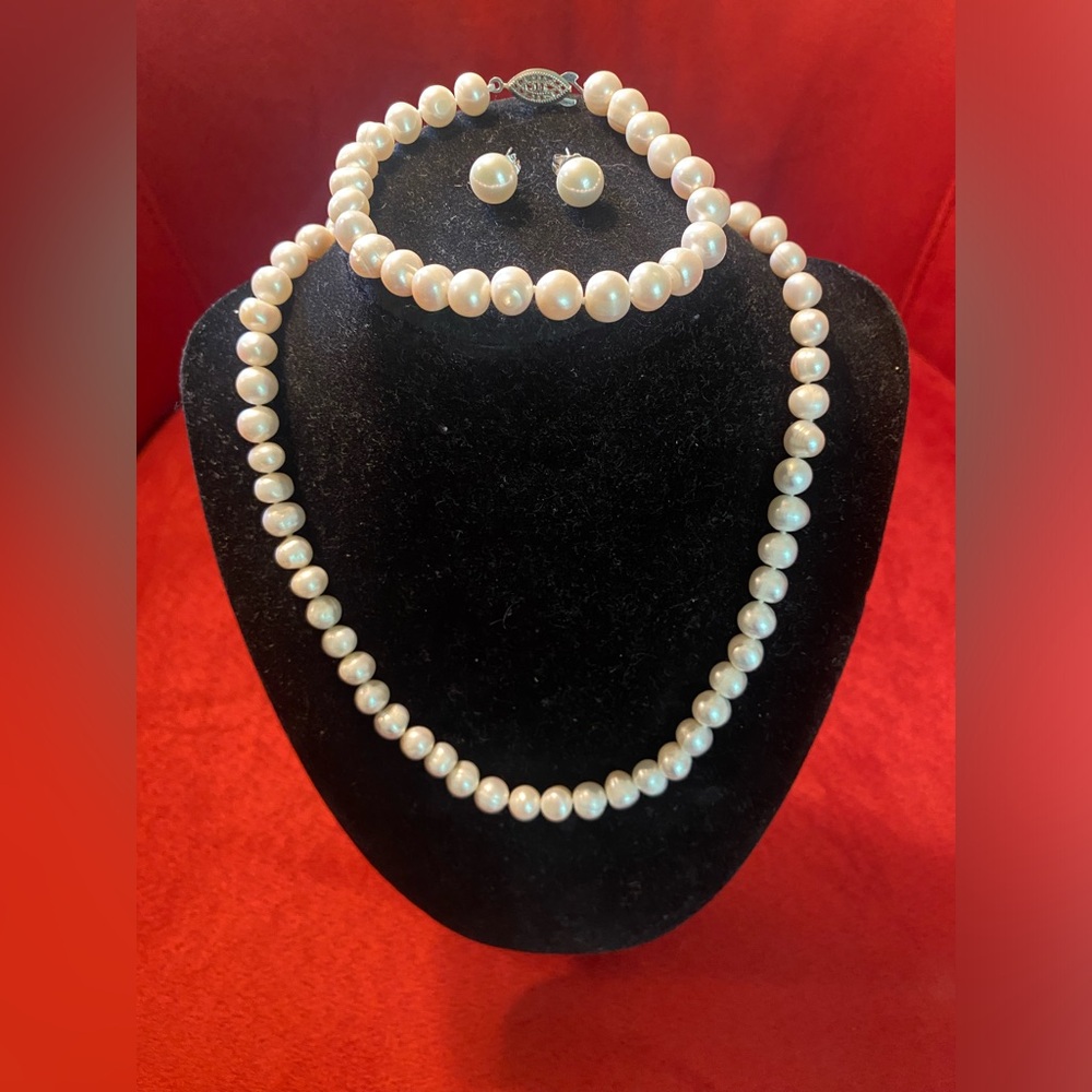 Cultured Freshwater Pearl Set Necklace, Bracelet & Earrings Sterling Silver